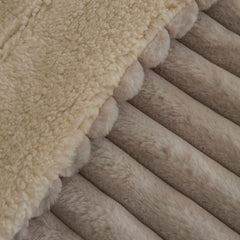 Karaca Stripe Sherpa Einzelbettdecke Grau, 150 × 200 cm