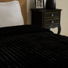 Karaca Stripe Sherpa Einzelbettdecke Schwarz, 150 × 200 cm