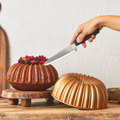 Karaca Cake Pro Geschnittene Gusskuchenform Gold