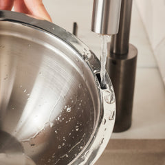 Karaca Mutfaksever Ice & Hot Bowl Servierschüssel aus Edelstahl, 2,5 Liter