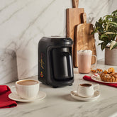Karaca x Galatasaray Hatır Hüps Türkische Kaffeemaschine mit Milchfunktion & Vereinshymne
