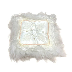 Quadratisches Verlobungskissen mit Spitze und Tauben