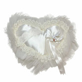 Herzförmiges Verlobungskissen mit Spitze und Tauben – Cremefarben