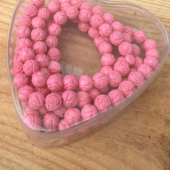 Tesbih, chapelet parfumé à la rose dans une boîte cœur, rose