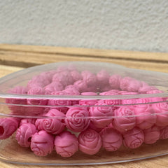 Tesbih, chapelet parfumé à la rose dans une boîte cœur, rose