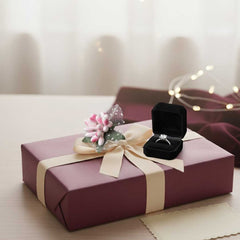 10er Mini Deko-Blumenstrauss – 10 cm Kunstblume mit Tüll und Blättern