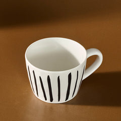Karaca Linda Streifen Kaffeetasse aus Porzellan, Weiss, 350 ml