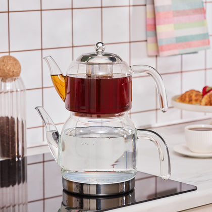Karaca Panora – Glas-Teekanne in Familiengrösse