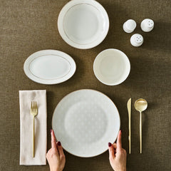 Karaca Elegance Bone Mandarin 53‑teiliges Tafelservice für 12 Personen Gold