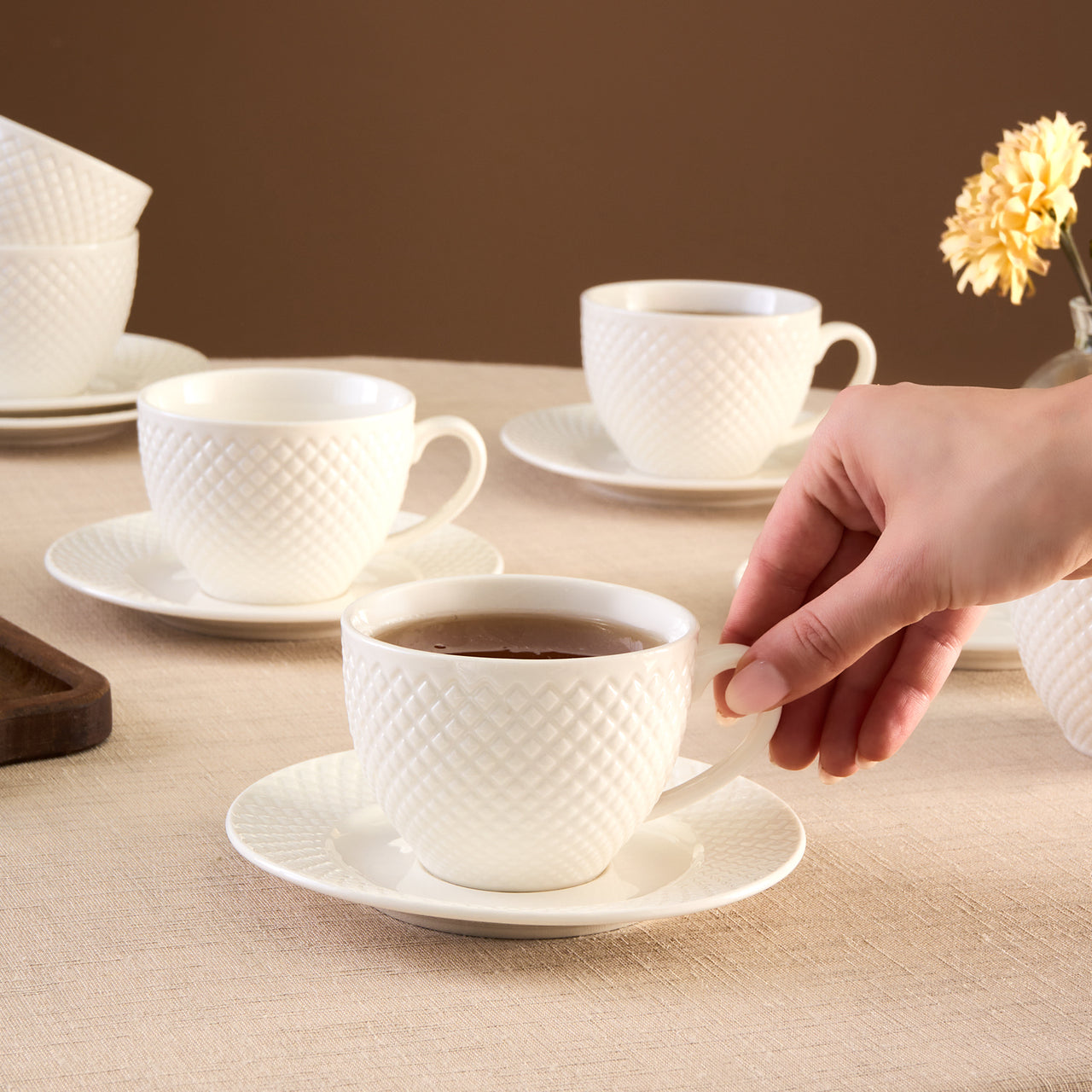 Karaca Nina Embossed Teetassen-Set für 6 Personen, 220 ml