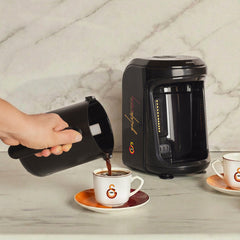 Karaca x Galatasaray Hatır Hüps Türkische Kaffeemaschine mit Milchfunktion & Vereinshymne