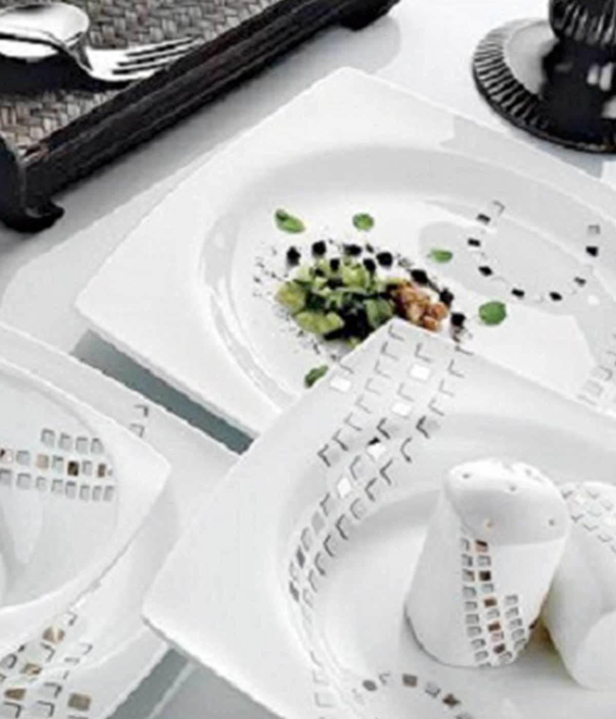 Service de table en porcelaine 84 pièces Fine Bone "8012"