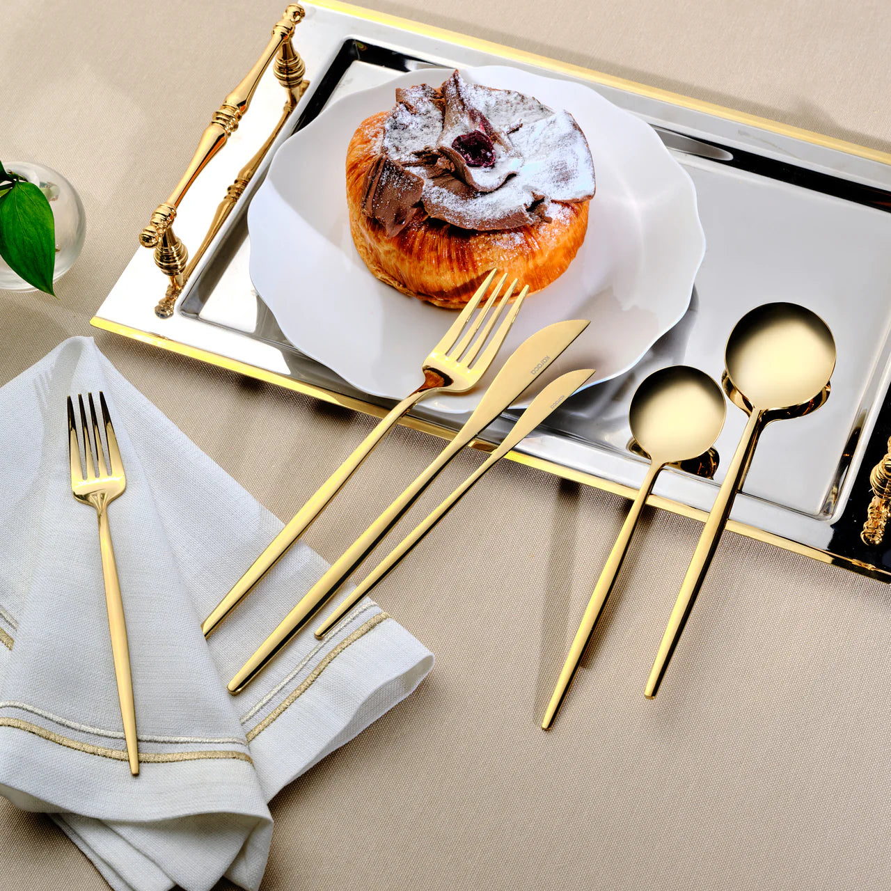 Karaca Orion Gold Besteckset, 84-teilig für 12 Personen