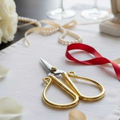 Dekoriert Schere Gold